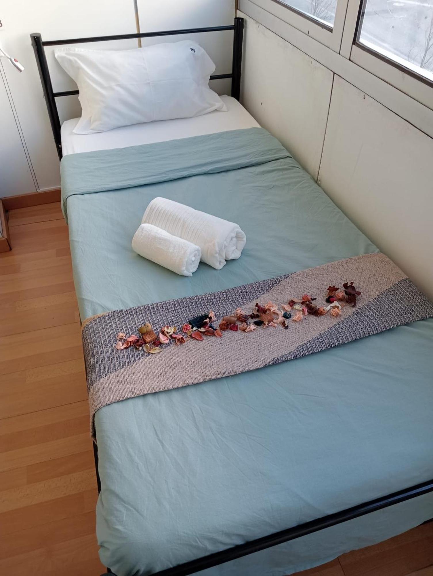 Corujinha Hostel Lisboa Ngoại thất bức ảnh