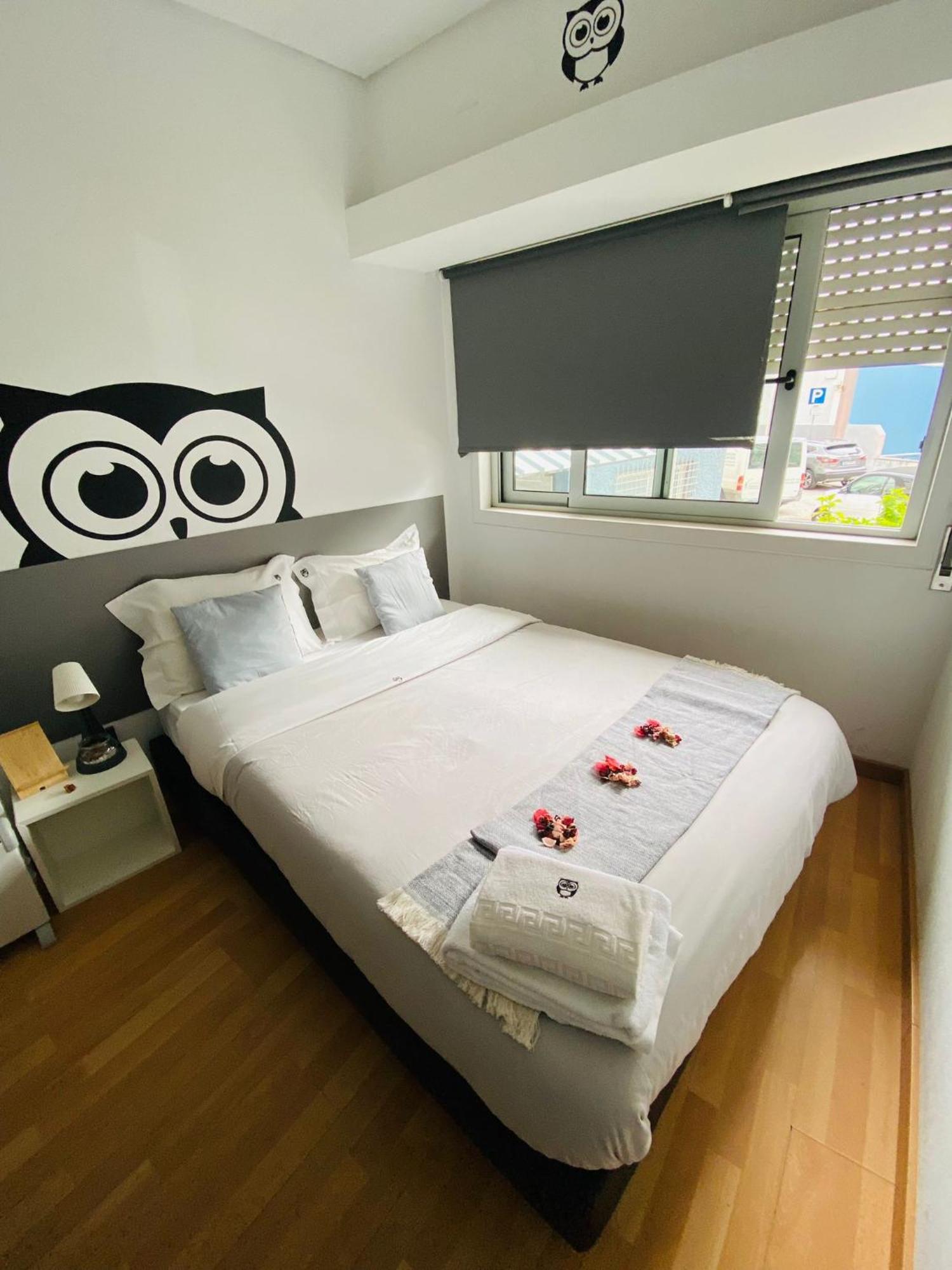 Corujinha Hostel Lisboa Ngoại thất bức ảnh